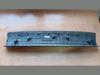 bontott HYUNDAI TUCSON Csomagtérajtó Burkolat Felső