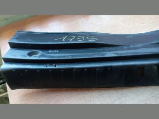 bontott HYUNDAI TUCSON Csomagtérajtó Burkolat Felső