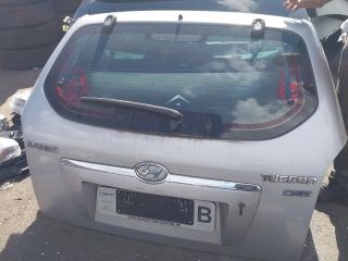 bontott HYUNDAI TUCSON Csomagtérajtó (Részeivel)
