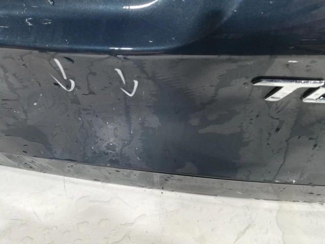 bontott HYUNDAI TUCSON Csomagtérajtó (Üres lemez)