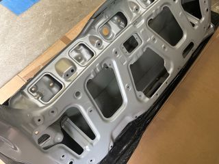 bontott HYUNDAI TUCSON Csomagtérajtó (Üres lemez)