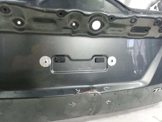 bontott HYUNDAI TUCSON Csomagtérajtó (Üres lemez)