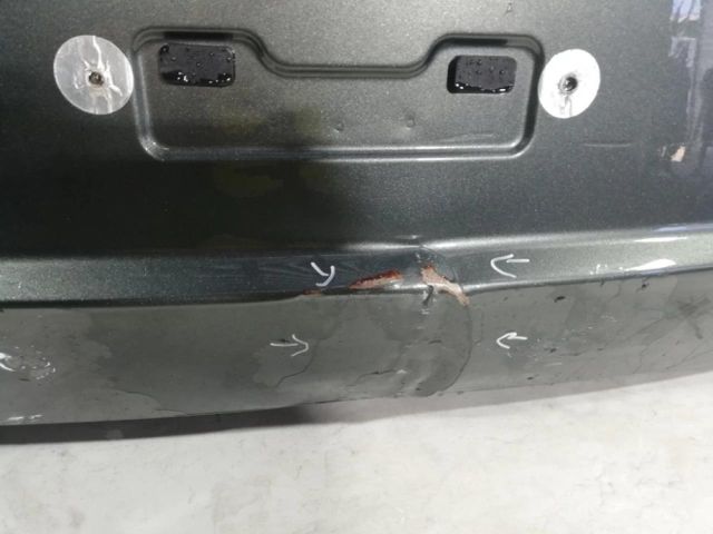 bontott HYUNDAI TUCSON Csomagtérajtó (Üres lemez)