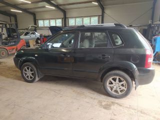 bontott HYUNDAI TUCSON Csomagtérajtó (Üres lemez)