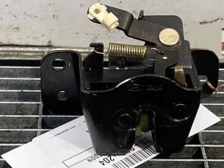 bontott HYUNDAI TUCSON Csomagtérajtó Ütköző