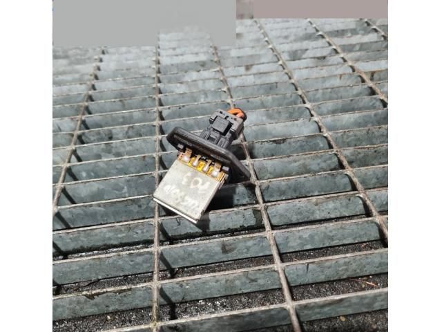 bontott HYUNDAI TUCSON Előtét Ellenállás Fűtőmotor