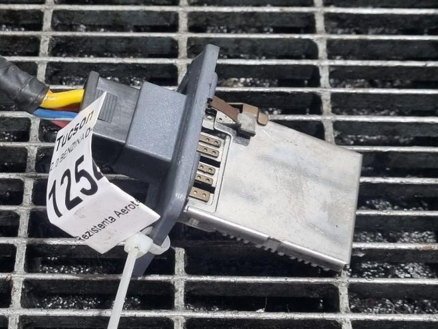 bontott HYUNDAI TUCSON Előtét Ellenállás Fűtőmotor