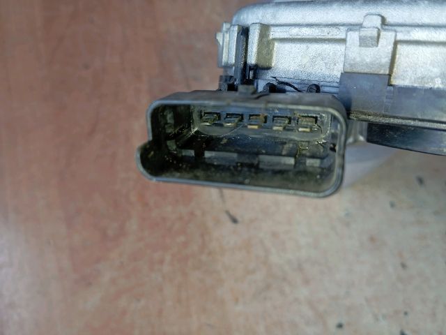 bontott HYUNDAI TUCSON Első Ablaktörlő Motor