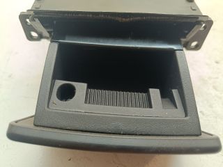 bontott HYUNDAI TUCSON Első Hamutartó