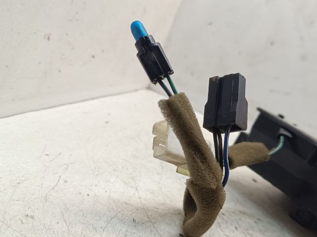 bontott HYUNDAI TUCSON Első Hamutartó