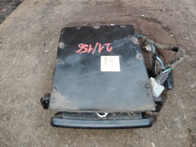 bontott HYUNDAI TUCSON Első Hamutartó