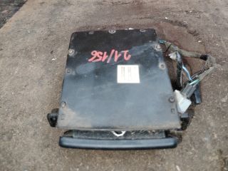 bontott HYUNDAI TUCSON Első Hamutartó