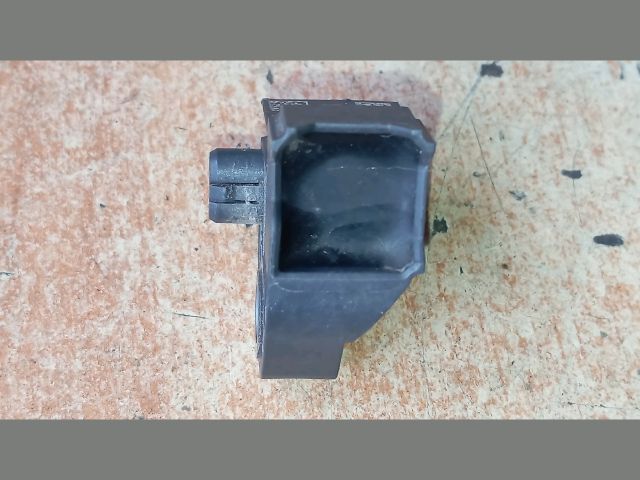 bontott HYUNDAI TUCSON Első Középső Ütközés Érzékelő (Homlokfalon)