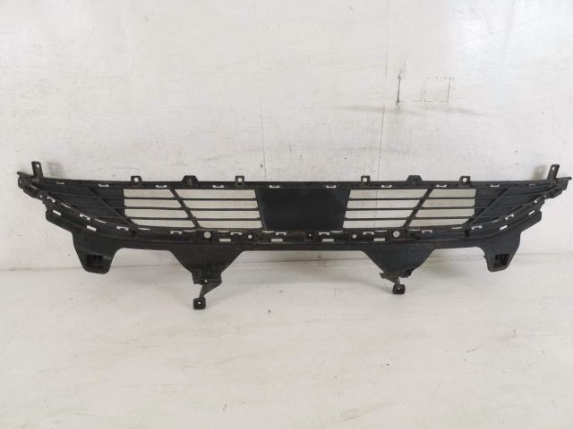 bontott HYUNDAI TUCSON Első Lökhárító Alsó Középső Díszrács