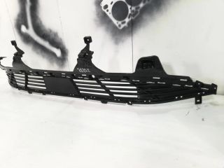 bontott HYUNDAI TUCSON Első Lökhárító Alsó Középső Díszrács