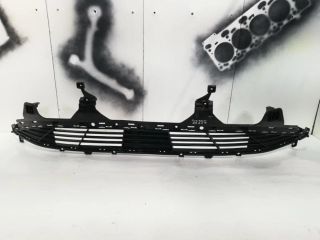 bontott HYUNDAI TUCSON Első Lökhárító Alsó Középső Díszrács