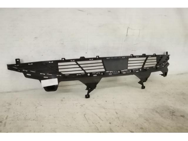 bontott HYUNDAI TUCSON Első Lökhárító Alsó Középső Díszrács