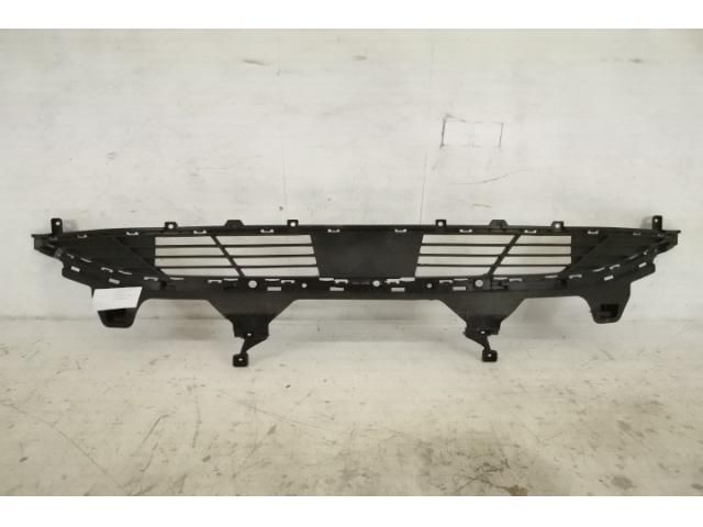 bontott HYUNDAI TUCSON Első Lökhárító Alsó Középső Díszrács