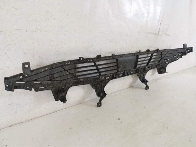 bontott HYUNDAI TUCSON Első Lökhárító Alsó Középső Díszrács