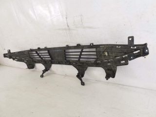 bontott HYUNDAI TUCSON Első Lökhárító Alsó Középső Díszrács