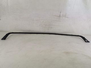 bontott HYUNDAI TUCSON Első Lökhárító Díszléc