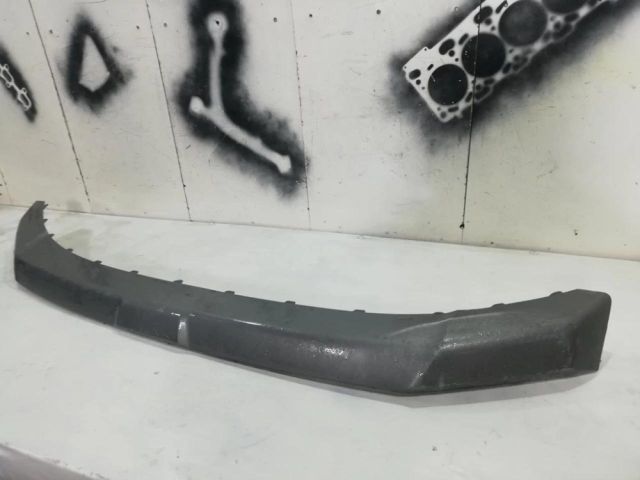 bontott HYUNDAI TUCSON Első Lökhárító Díszléc