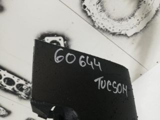 bontott HYUNDAI TUCSON Első Lökhárító Légterelő