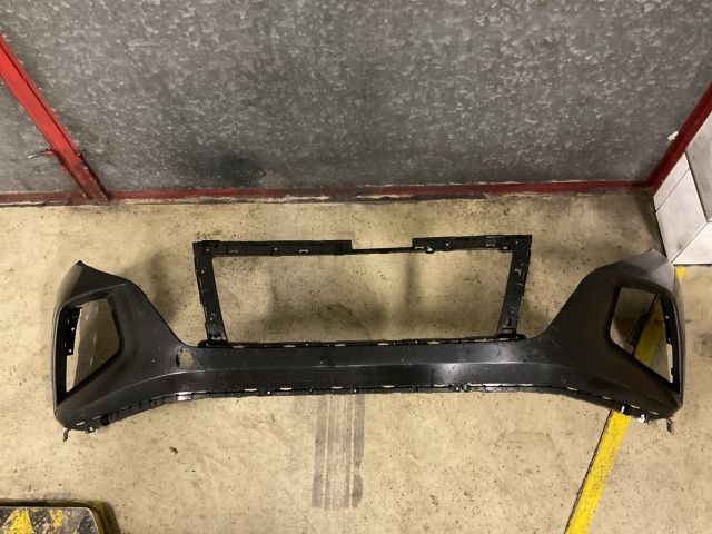 bontott HYUNDAI TUCSON Első Lökhárító (Üresen)