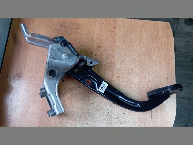 bontott HYUNDAI TUCSON Fékpedál