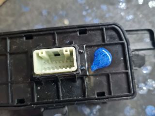 bontott HYUNDAI TUCSON Fényszórómagasság Állító Kapcsoló