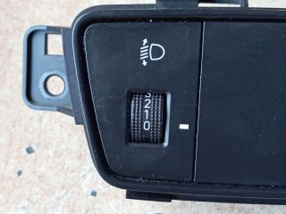 bontott HYUNDAI TUCSON Fényszórómagasság Állító Kapcsoló