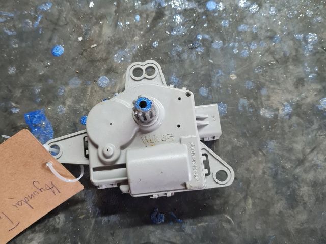 bontott HYUNDAI TUCSON Fűtés Állító Motor