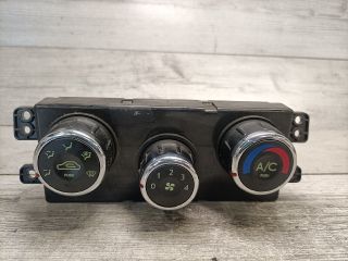 bontott HYUNDAI TUCSON Fűtéskapcsoló (manuális klímás)