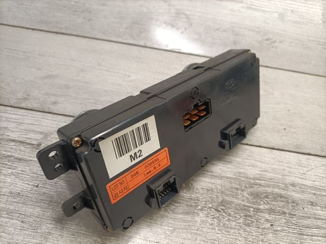 bontott HYUNDAI TUCSON Fűtéskapcsoló (manuális klímás)