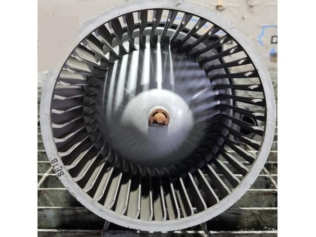 bontott HYUNDAI TUCSON Fűtőmotor (Klímás)