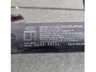 bontott HYUNDAI TUCSON Gázrugós Kitámasztó Teleszkóp Csomagtérajtó Bal