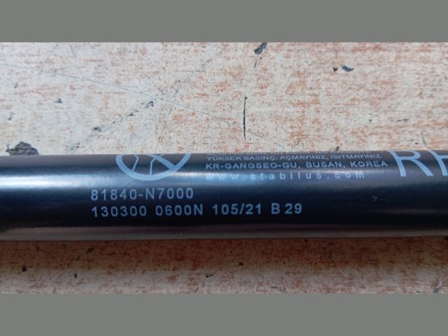 bontott HYUNDAI TUCSON Gázrugós Kitámasztó Teleszkóp Csomagtérajtó Jobb