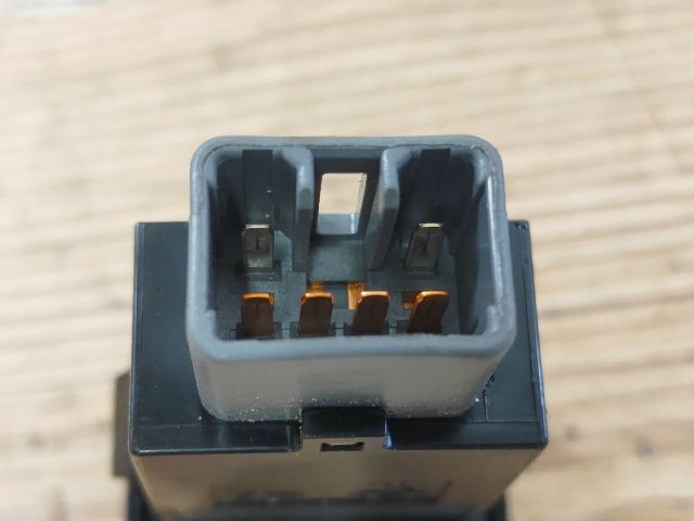 bontott HYUNDAI TUCSON Hátsó Ablaktörlő Kapcsoló