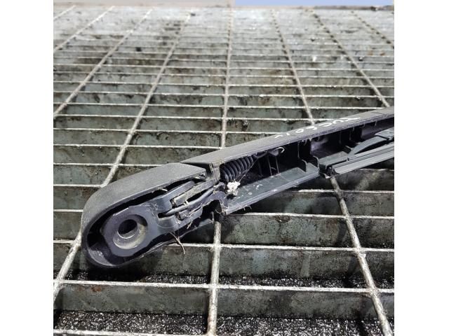 bontott HYUNDAI TUCSON Hátsó Ablaktörlő Kar