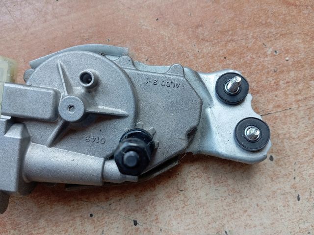 bontott HYUNDAI TUCSON Hátsó Ablaktörlő Motor