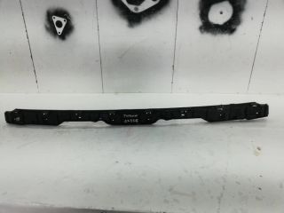 bontott HYUNDAI TUCSON Hátsó középső Lökhárító Tartó (Műanyag)