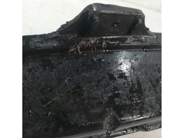 bontott HYUNDAI TUCSON Hátsó Lökhárító Merevítő (Fém)