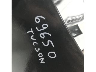 bontott HYUNDAI TUCSON Hátsó Lökhárító (Üresen)