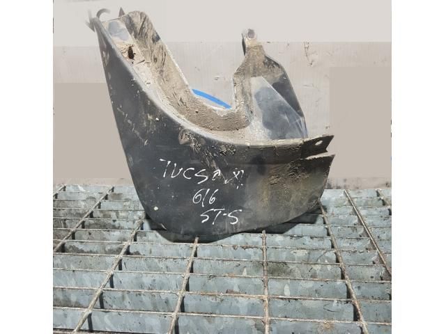 bontott HYUNDAI TUCSON Hátsó Sárvédő Gumi Pár