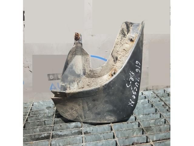 bontott HYUNDAI TUCSON Hátsó Sárvédő Gumi Pár