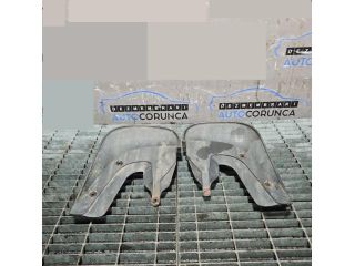 bontott HYUNDAI TUCSON Hátsó Sárvédő Gumi Pár