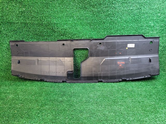 bontott HYUNDAI TUCSON Homlokfal Burkolat