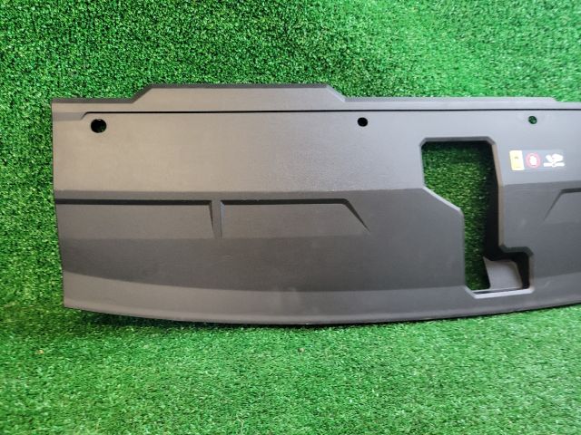 bontott HYUNDAI TUCSON Homlokfal Burkolat