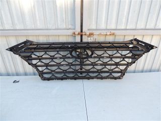 bontott HYUNDAI TUCSON Hűtőrács