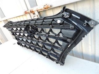 bontott HYUNDAI TUCSON Hűtőrács